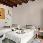 Parsley Apartment *